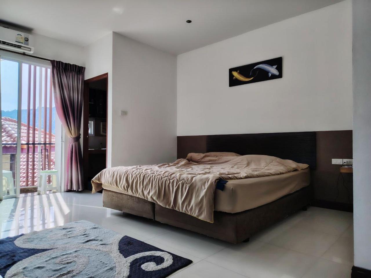 Victoria Studio Apartment Bãi biển Kata Ngoại thất bức ảnh